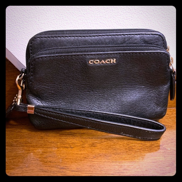 Coach wristlet - Picture 1 of 4